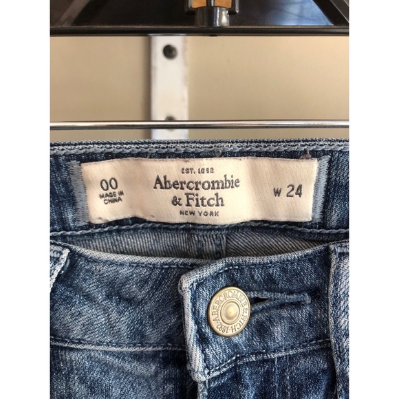 Abercrombie & Fitch Paisley Print Jeans - Picture 4 of 6